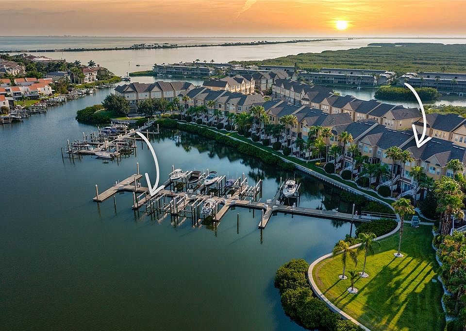 Living the High Life: Exclusive Yacht Docks & Luxury Marinas