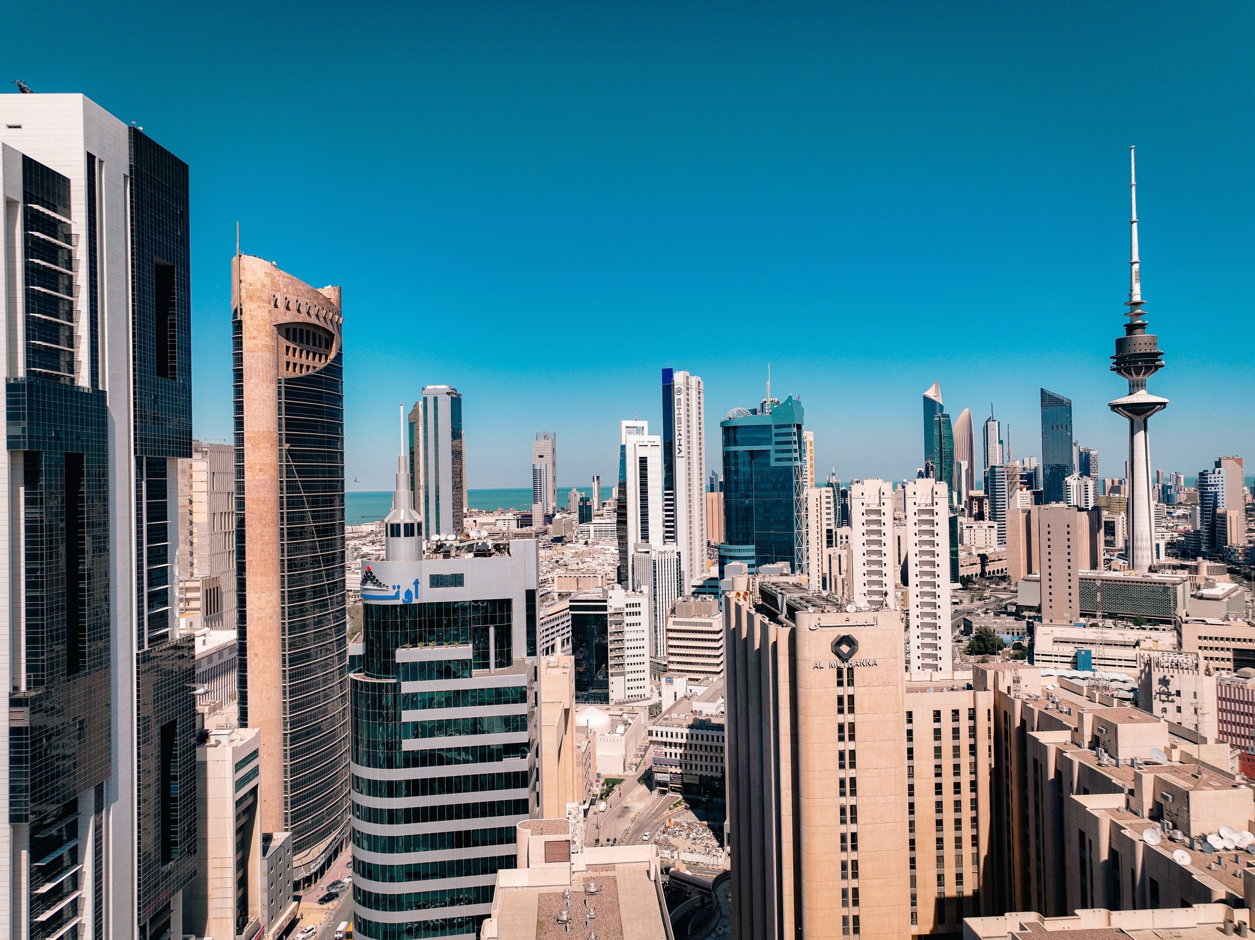 Choosing Ownership: Weighing Leasehold vs. Freehold in Dubai